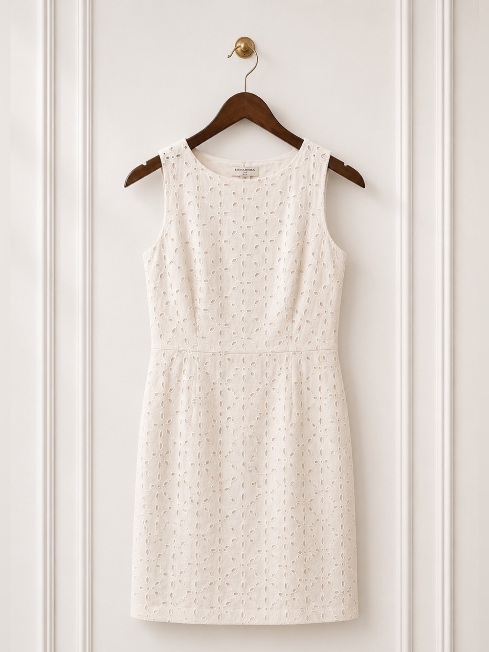 Banana Republic Cream Linen Eyelet Sheath Dress 4P Petite Bridal Summer